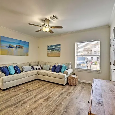 Modern Island Condo With Pool Steps To The Beach!
